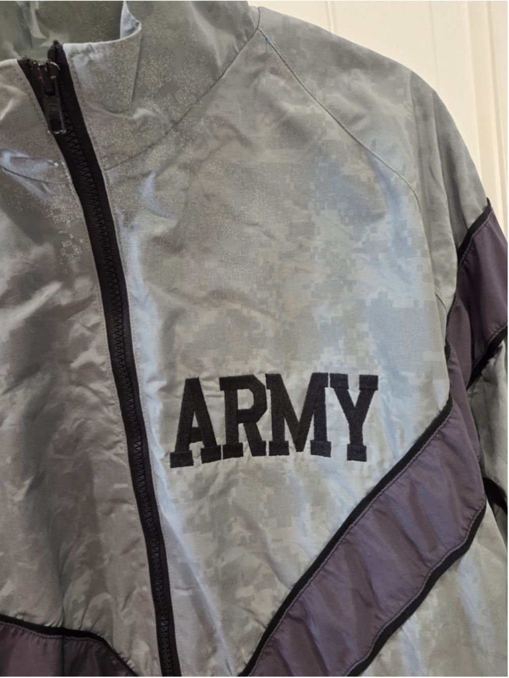 US Army IPFU Physical Training Jacket Reflective Windbreaker L /Long Streetwear - Picture 7 of 12